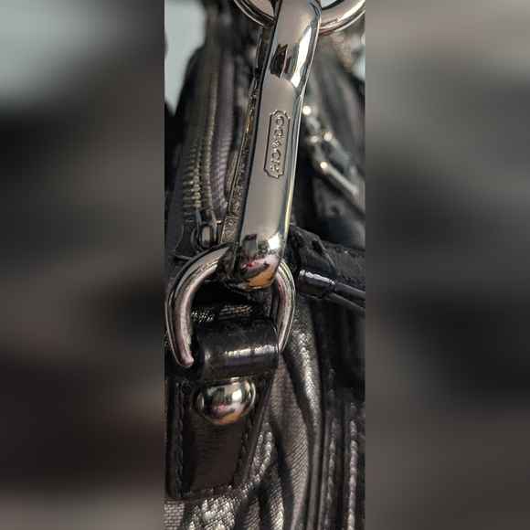 EUC Coach Madison silver zebra print canvas with black patent leather handles - Picture 10 of 13